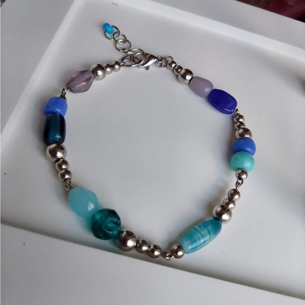 Elegant Multicolor Beaded Bracelet